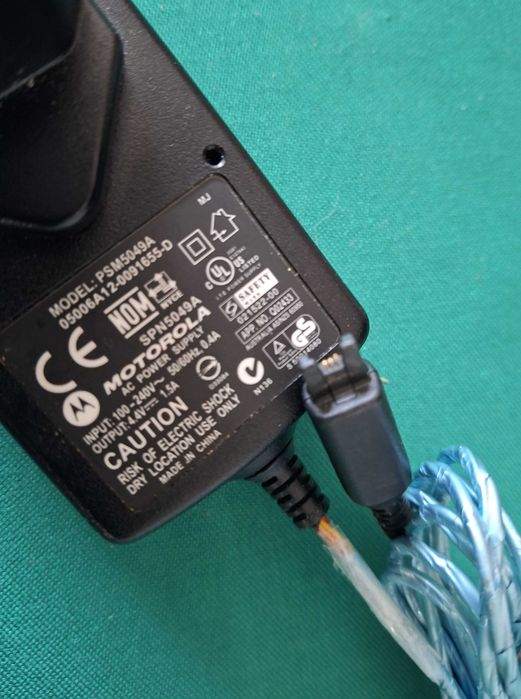 Carregador antigo Motorola PSM5049A para telemovel