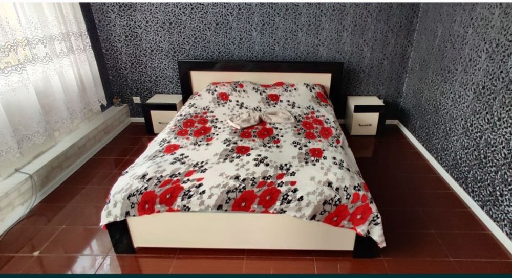 Здам Подобово квартири. Робимо документи. Центр міста. Та погодинно