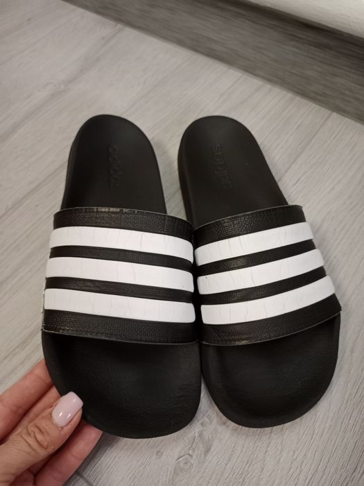 Шльопанці Adidas