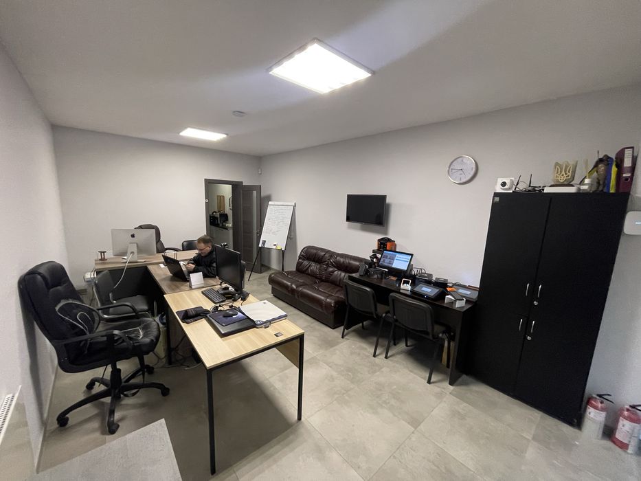 Офіс оренда Фасадний 1 поверх