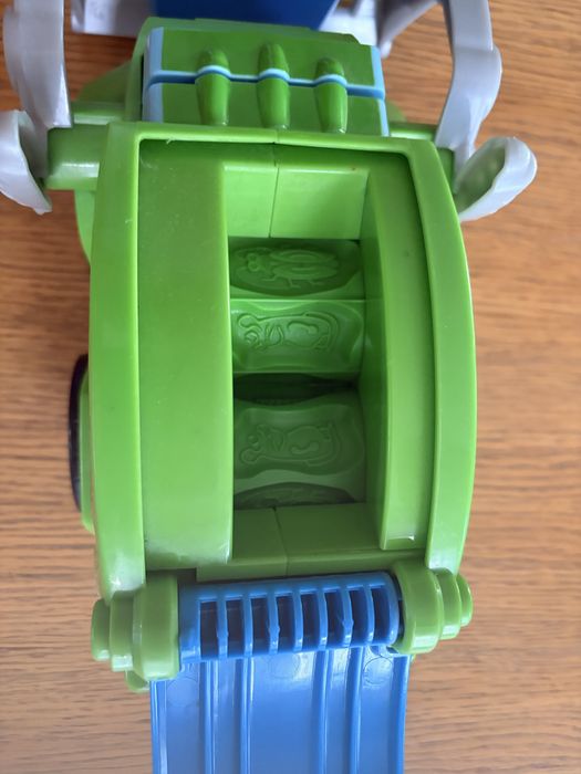 Śmieciarka play- doh