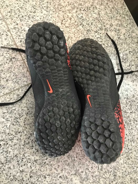 Chuteiras Nike, N.º 38 - Novas