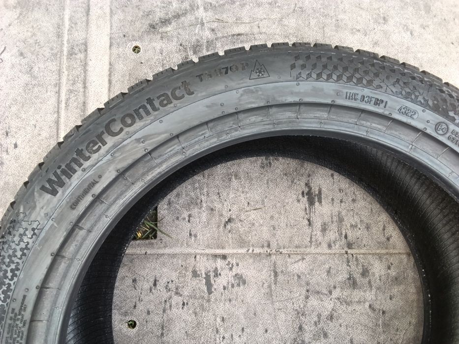 Продам шини 245/45R19