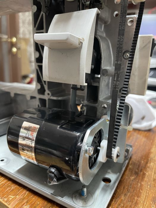 Швейна машинка Brother RS-30