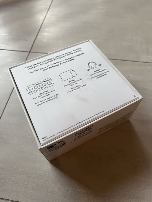 Oryginalne puste pudełko po Apple TV 4K