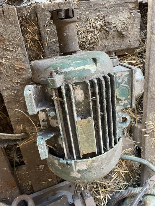 Продам електродвигун 10 квт 11 квт 30 квт