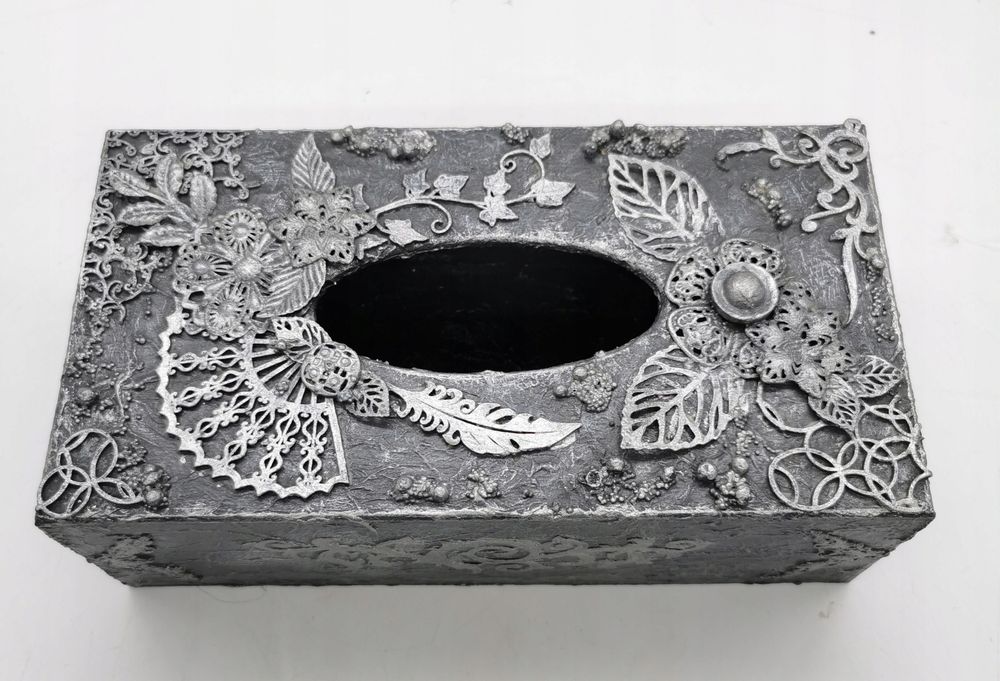 Drewniany chustecznik