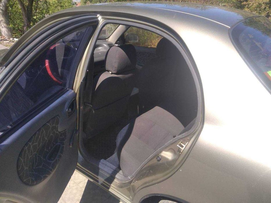 Автомобіль Daewoo Lanos 2004