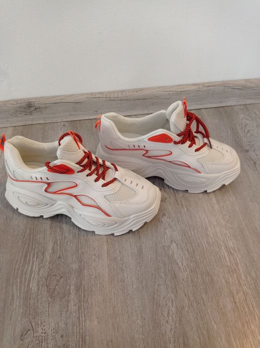 Buty Sneakersy 36 Nowe