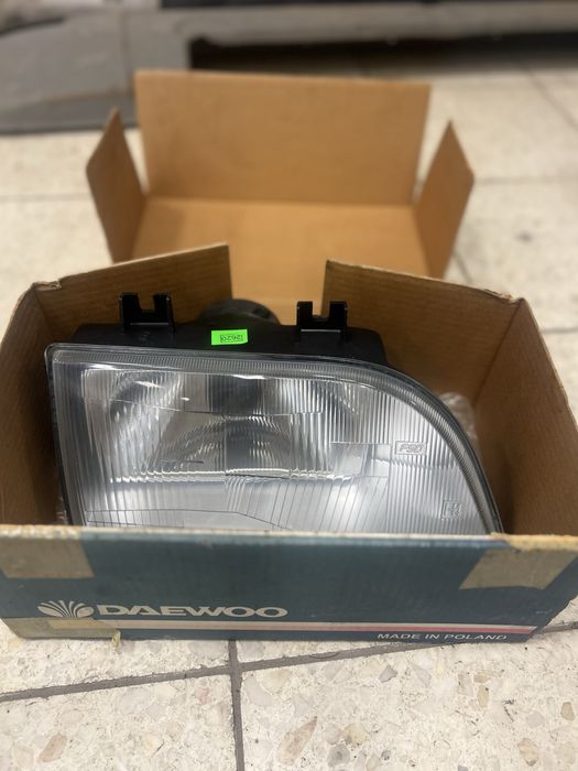 FSO polonez caro lampa przednia nowa