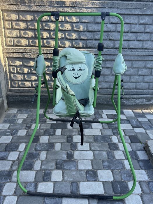 Качеля дитяча, хороший стан.