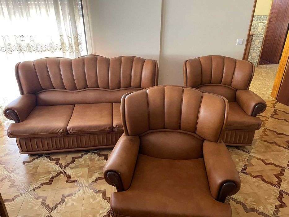 Conjunto de Sofás - Estilo Clássico e Confortável