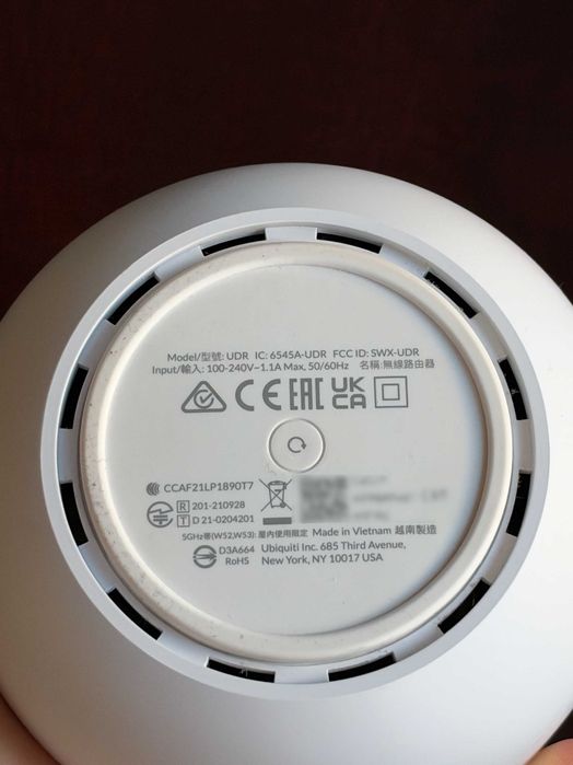 Ubiquiti UniFi Dream Router UDR - Wi-Fi 6, 2x PoE