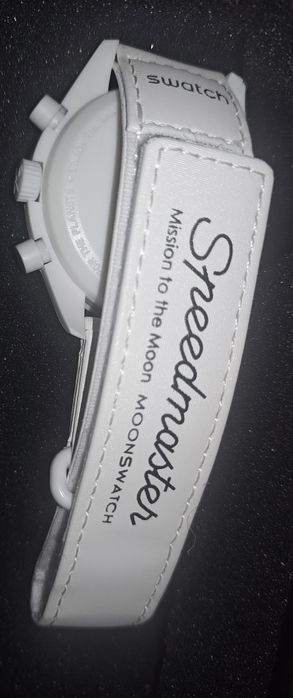 Bioceramic MoonSwatch Mission to the Moonphase – Full Moon.