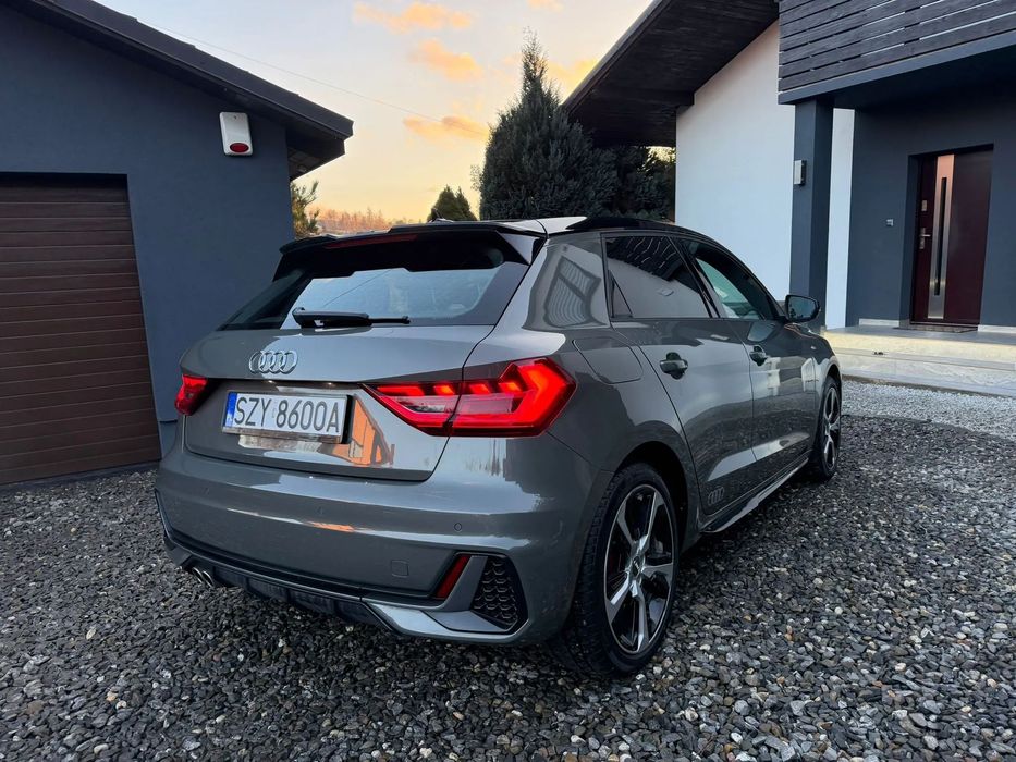 Audi A1 Sportback 40 TFSI 200km pełny S LINE