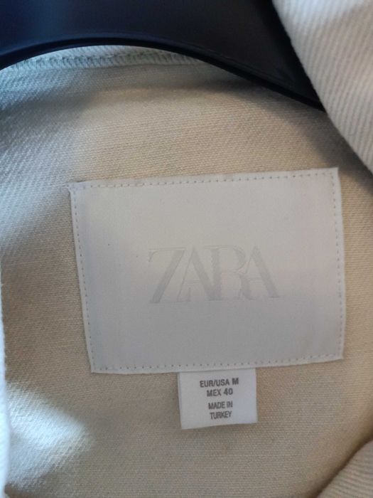 Blusão areia/creme Pull and Bear novo.