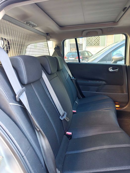 Renault Mégane Break — fotografia 9