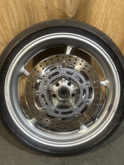 Yamaha FZ6 Fazer 600 Tarcze Koło Opona FELGA Przód Komplet 2004/2009