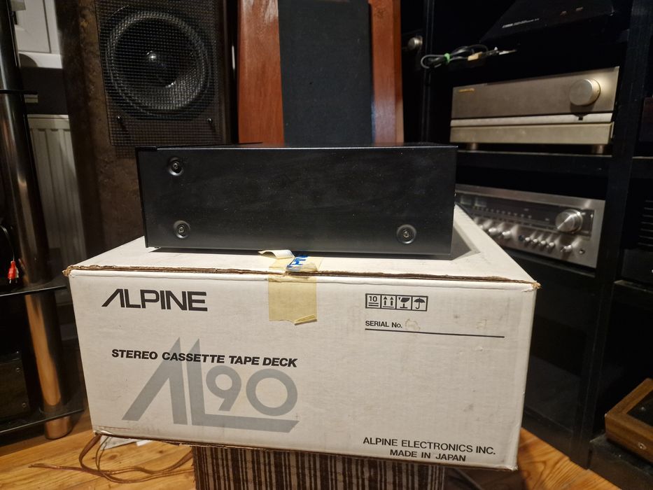 Alpine AL90 vs luxman k05