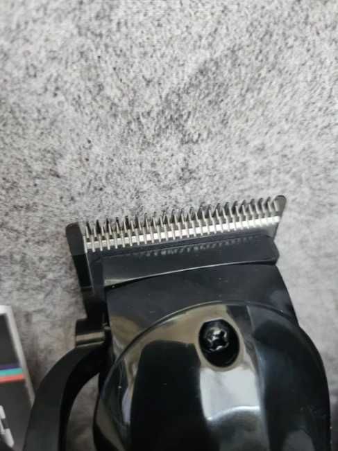 Машинка для стрижки професійна для стрижки волос профессиональная