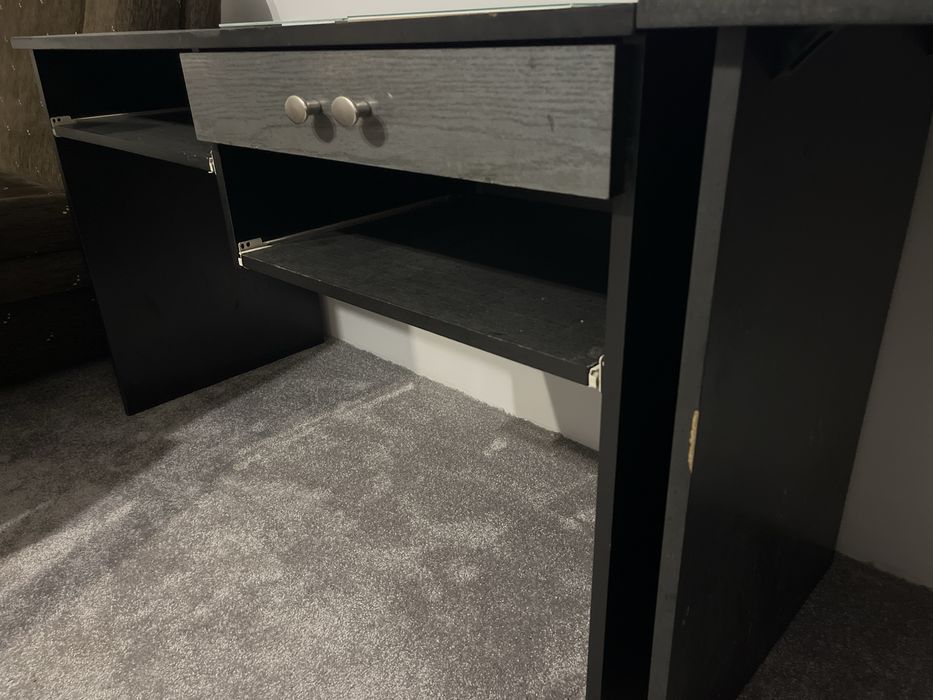 Biurko narożne dwuczęściowe oddam