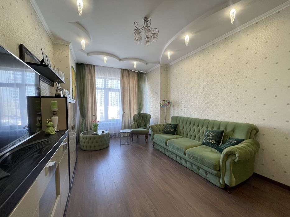 3-кімнатна, Центр, Печерськ, метро Печерська, вул. Коновальця 36-Е