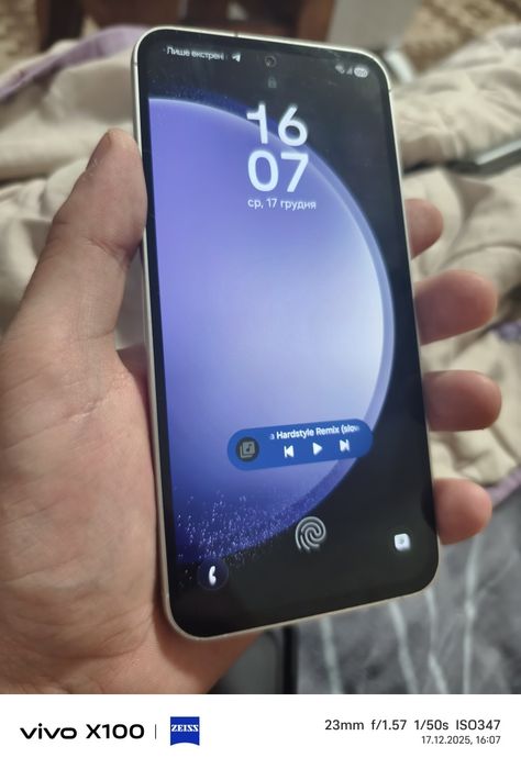 Samsung s23 fe 8/128