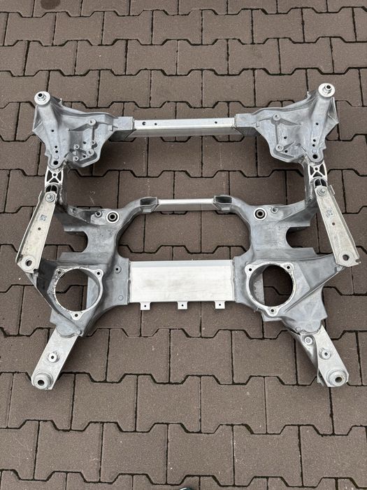 Підрамник передній BMW 5,7 G60,G61,G70 xdrive