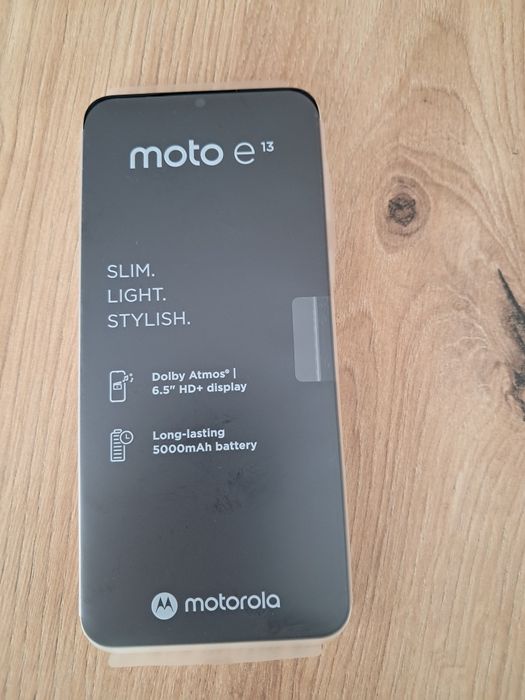 Telefon Motorola E 13