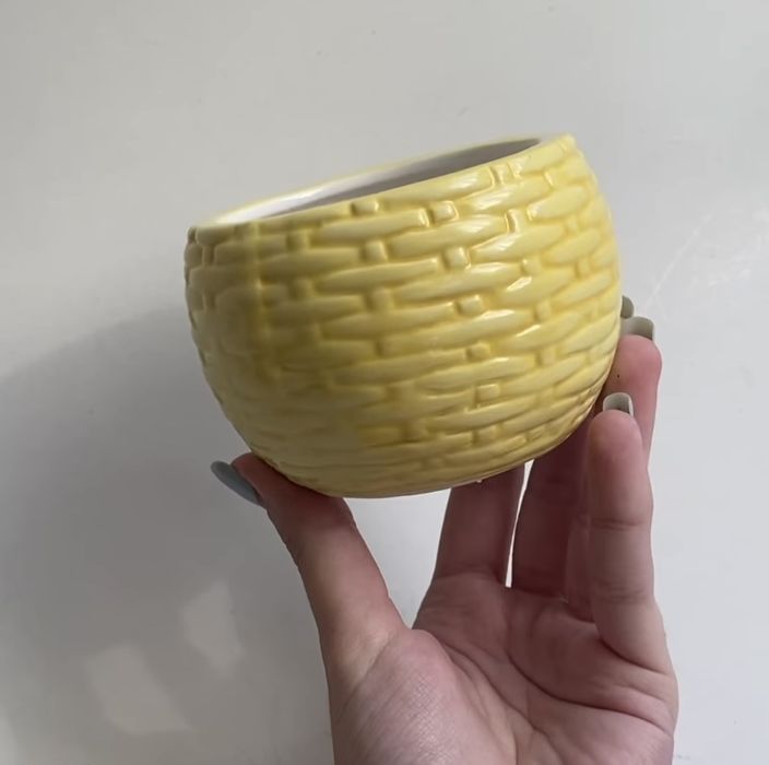 Кашпо для квітів