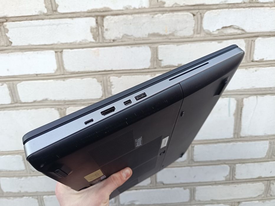 для Stalker 2, Ігровий ноутбук DELL (i7 7820HQ/32/512+1000/P3000 6GB)