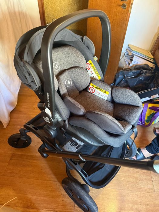 Urgente.  Carro, Ovo e isofix Marca Maxicosi varia coisas bebe e crianca