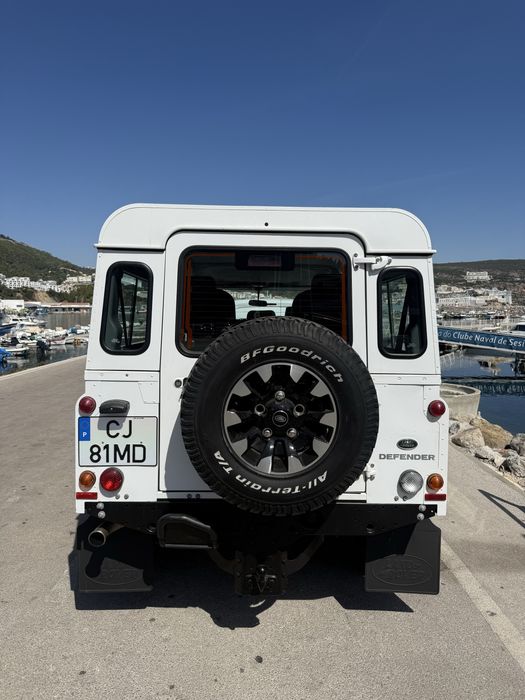 Land Rover Defender Puma 110 2015