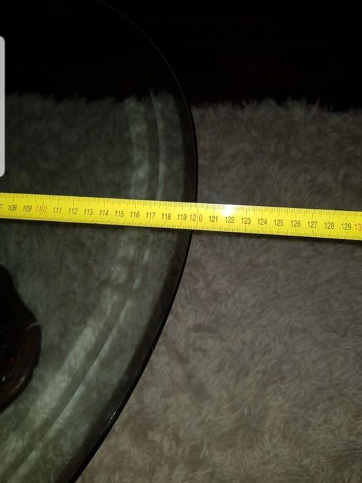 Mesa de centro com figuras