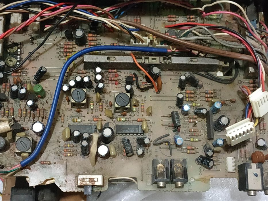 Продам на запчасти остатки Sanyo C3