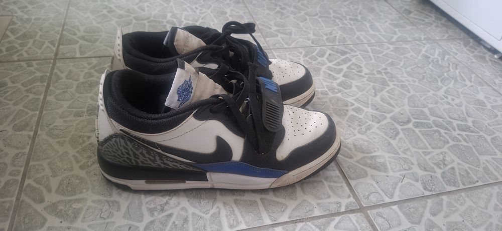 Nike Air. Jordan
