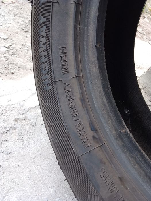 Шина 225/65 R17.