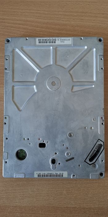 Dysk HDD 5,25"  4 GB Quantum Bigfoot TX4,0AT