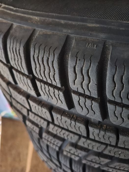 Opony zimowe bieżnikowane Gal-Gum 215/60 R16 – komplet 4 szt.