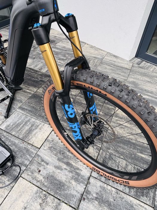 Giant Trance E + Pro 0, FOX Kashima, 636 km przebiegu