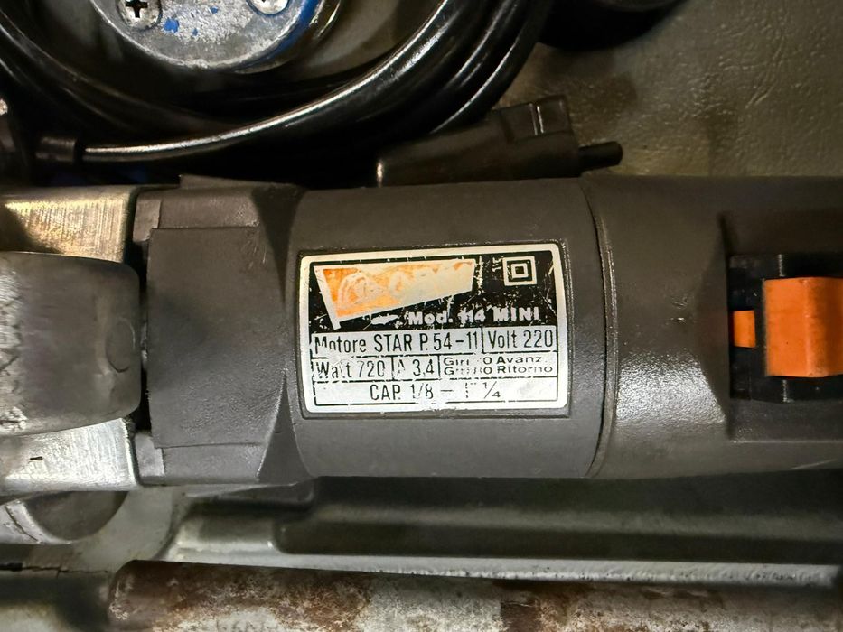 Gwintownica elektryczna  BOHN CBC