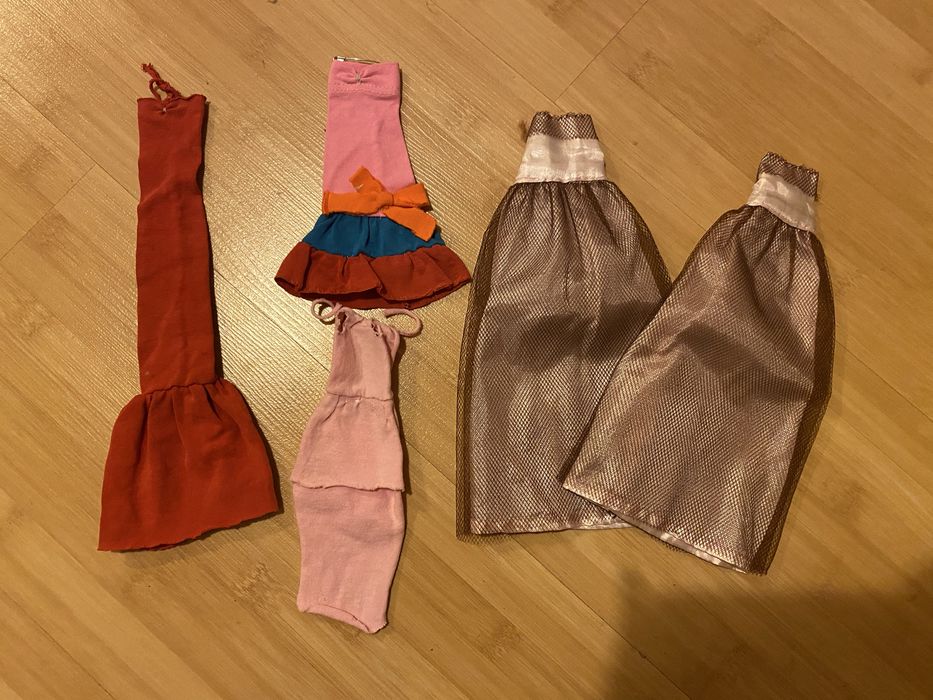 Одежада для кукол Барби и Братц