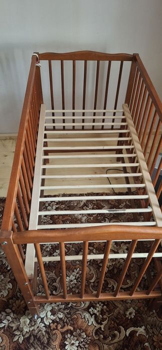 Дитяче ліжко- колиска