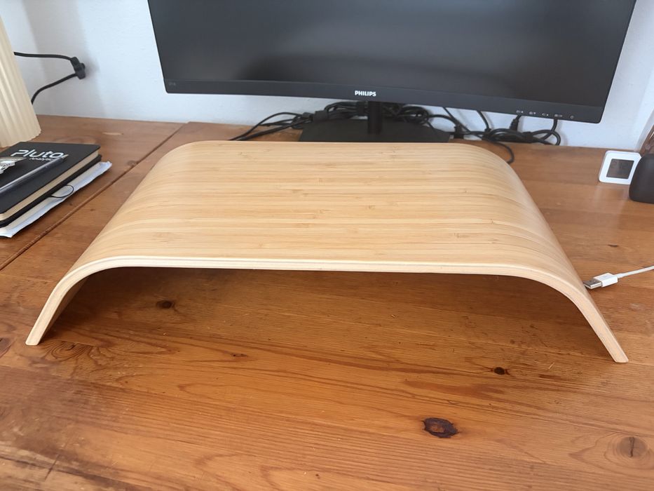 Monitor Stand463899706042634240