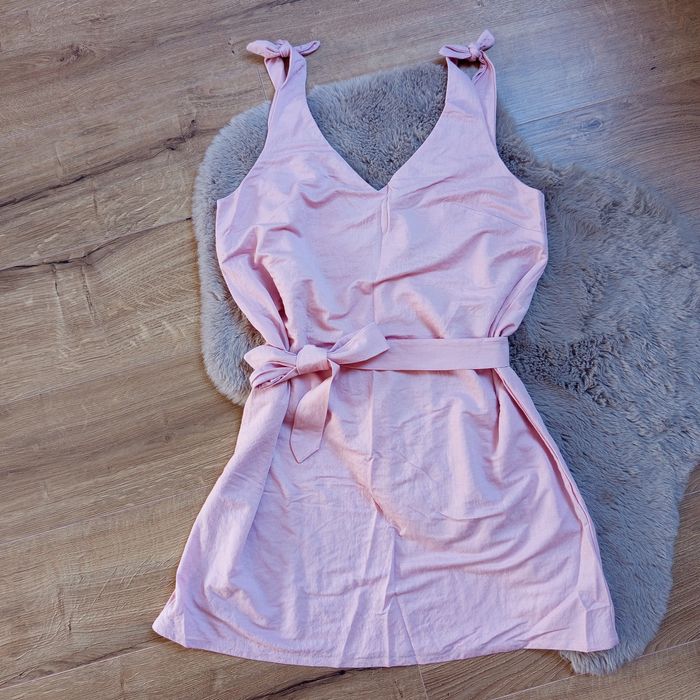 Letnia sukienka Samar pudrowy róż Lenanto