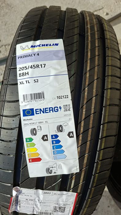 2 Pneus e Jante 205/45 R17 Peugeot 208
