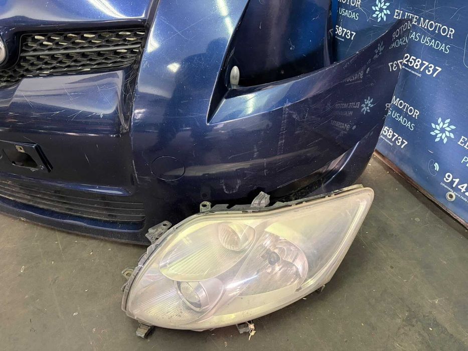 Frente completa usada TOYOTA AURIS 2.0 D4D capot parachoques guardalamas oticas