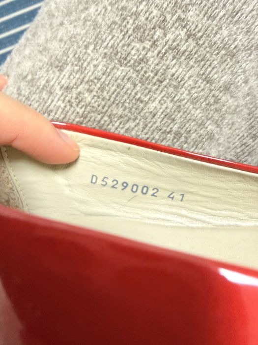 Червоні балетки з лакової шкіри