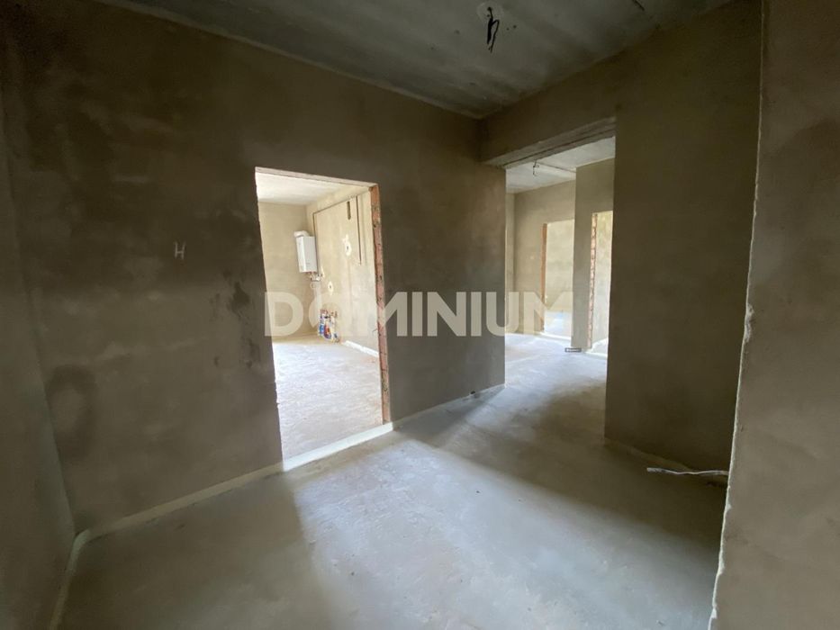 Продається 3 кімнатна квартира в м. Хуст