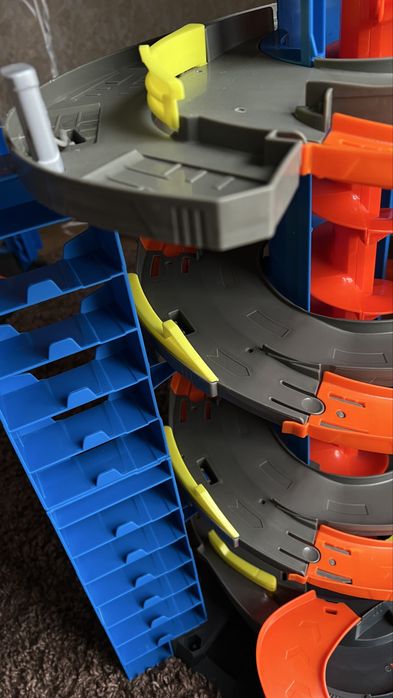 hot wheels mega garage ігровий набір